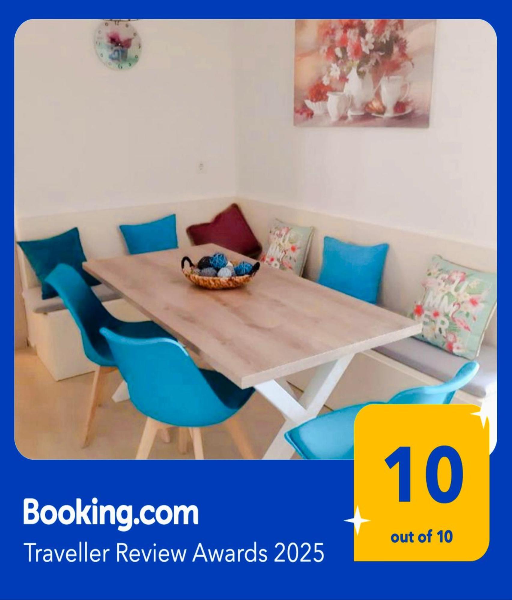 Central Apartment Near The Beach With Huge Private Terrace لوتراكي المظهر الخارجي الصورة